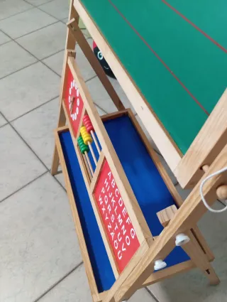 Lavagna gioco per bambini con abaco e orologio