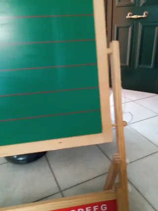 Lavagna gioco per bambini con abaco e orologio