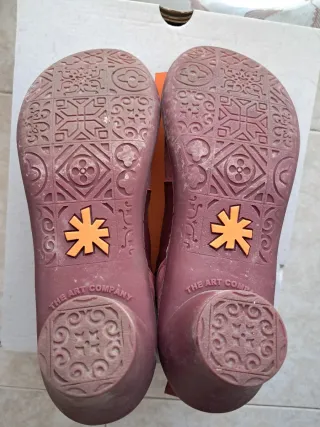 Botines burdeos piel texturizada talla 41