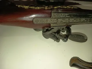 2 Pistolas Decorativas Antiguas