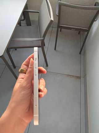 iPhone 13 128GB MUY CUIDADO + Caja + 2 Fundas