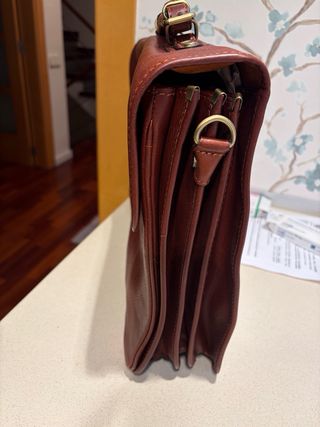 Maletín de piel para oficina