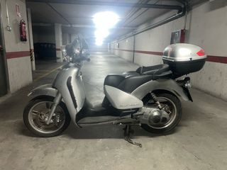 Aprilia Scarabeo 125 Plata