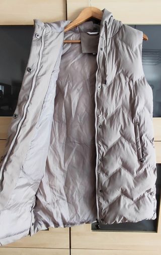 Abrigo/Chaleco largo acolchado gris mujer