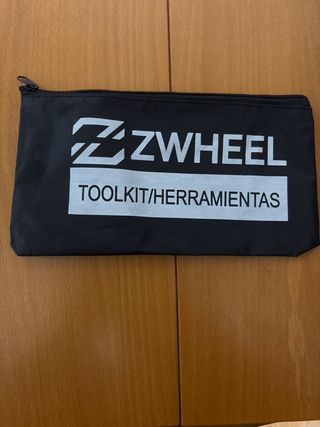 Patinete eléctrico negro