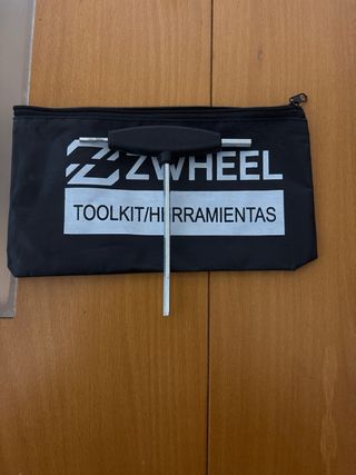 Patinete eléctrico negro