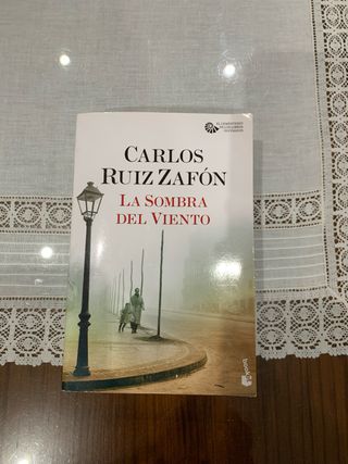 La sombra del viento(Carlos Ruiz Zafón).Como nuevo
