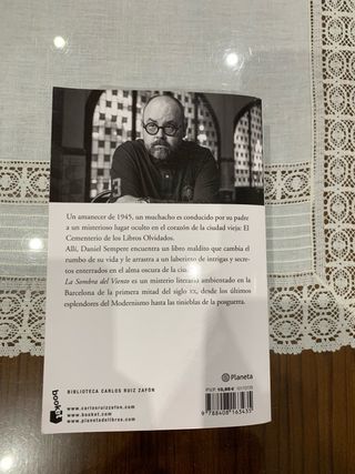 La sombra del viento(Carlos Ruiz Zafón).Como nuevo