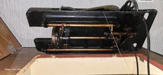 Máquina de coser Singer antigua