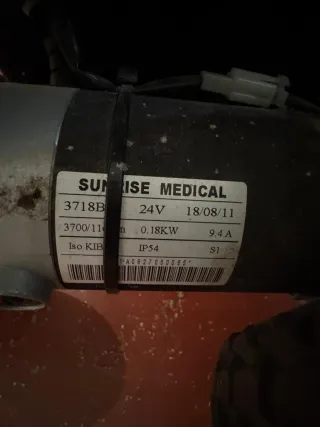 Silla de ruedas eléctrica Quickie ,Sunrise medical