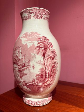 Jarrón de cerámica con paisaje