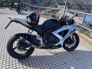 Suzuki GSXR 600 K8