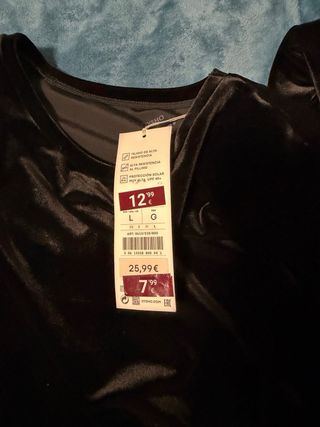 Conjunto Oysho Negro Crop Top y Leggings