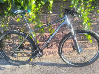 Bicicleta Trek Superfly 6
