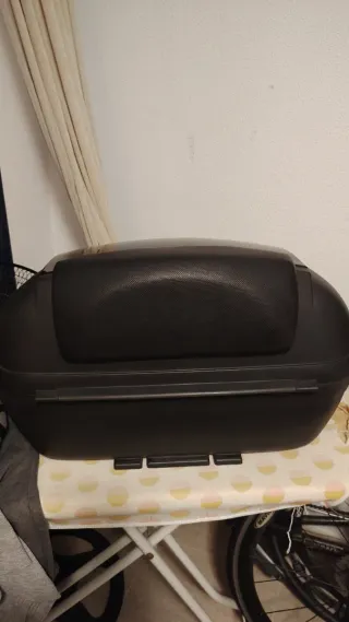 BMW 650 Sport Maxi Scooter Negra