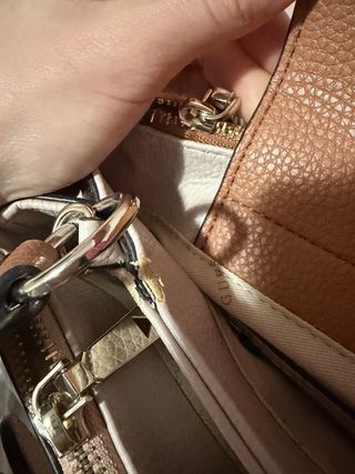 Bolso Guess Rosa y Marrón