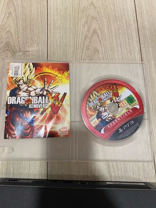 Consola PS3 Slim Negra con 3 mandos y 7 juegos.