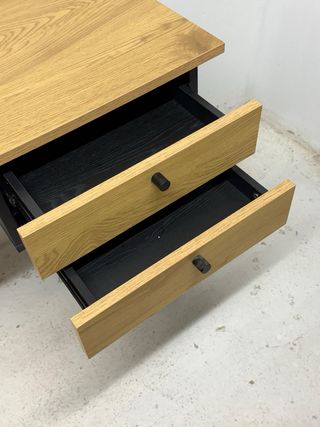 Scrivania in legno e metallo con 2 cassetti