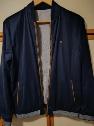 Cazadora bomber reversible azul