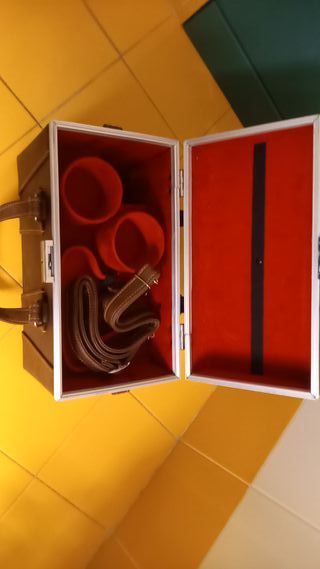 Valigetta vintage per attrezzatura fotografica