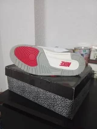 Jordan 3 Gris Blanco