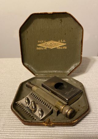 Antigua maquinilla afeitar Gillette con estuche