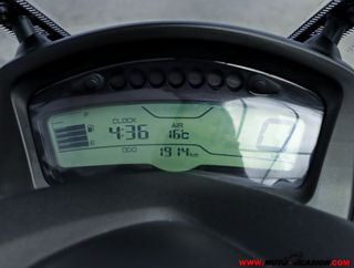 YAMAHA TRICITY 125 -APTA B Y A1-