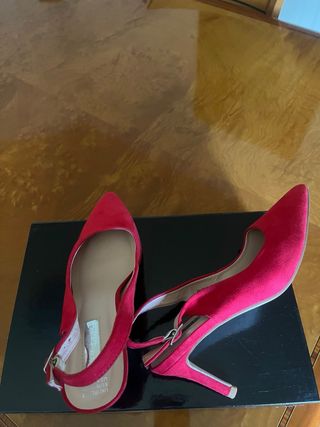 Zapatos de tacón rojos talla 36