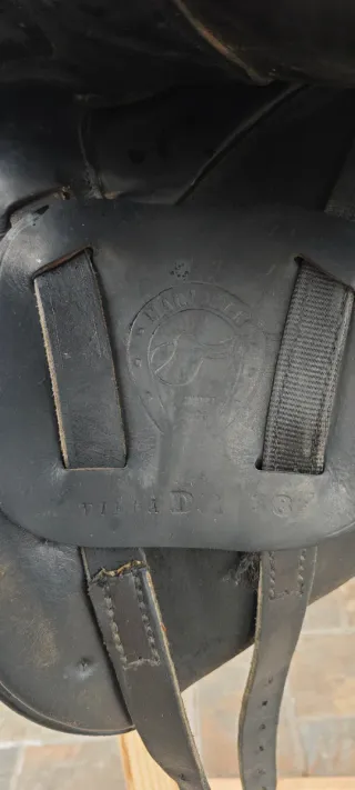 Lote 3 Monturas de Doma Clásica