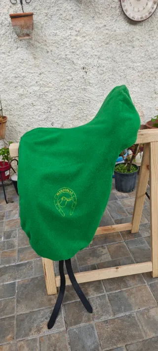 Lote 3 Monturas de Doma Clásica