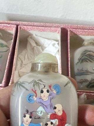 8 Bottiglie da fiuto cinesi dipinte snuff bottle