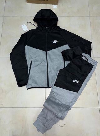 Conjunto deportivo Nike gris y negro