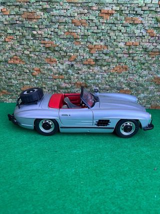 Mercedes-Benz 300 SL Roadster – 1:18 – Bburago
