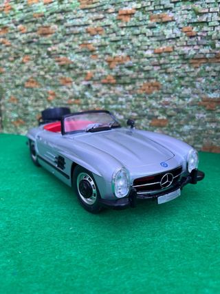 Mercedes-Benz 300 SL Roadster – 1:18 – Bburago