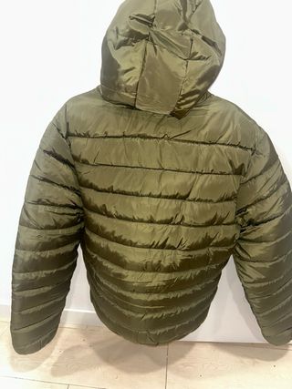 Chaqueta Nike acolchada verde oliva