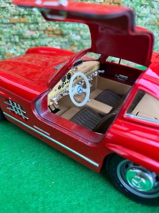 Mercedes-Benz 300 SL Roadster – 1954 – Escala 1:18