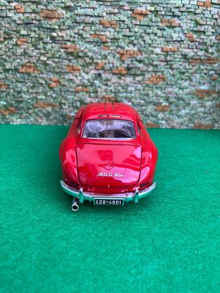 Mercedes-Benz 300 SL Roadster – 1954 – Escala 1:18