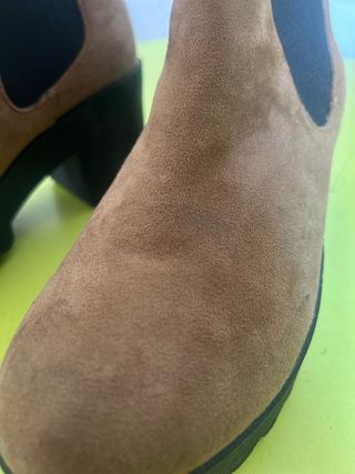 Botines Chelsea Camel