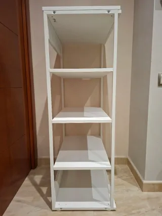 Estantería blanca madera y metal