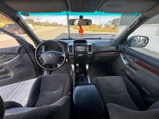 Toyota Land Cruiser 2005