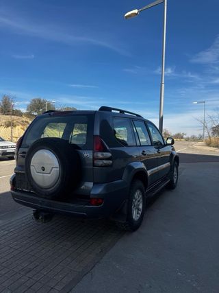 Toyota Land Cruiser 2005