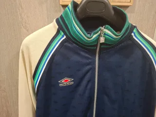 Chaqueta deportiva Umbro Beige y Azul