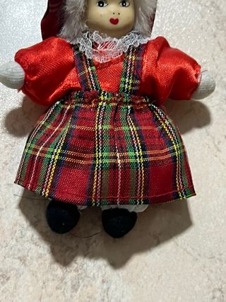 Portachiavi vintage bambolina abito scozzese