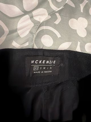 Conjunto chándal McKenzie negro