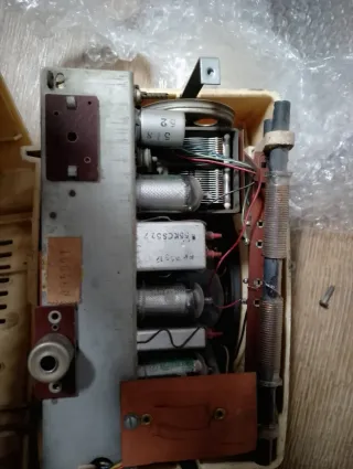 Radio Antigua Beige y Azul