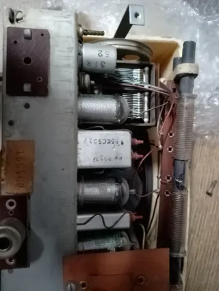 Radio Antigua Beige y Azul