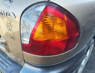 Hyundai 349562 guantera santa fe (sm)