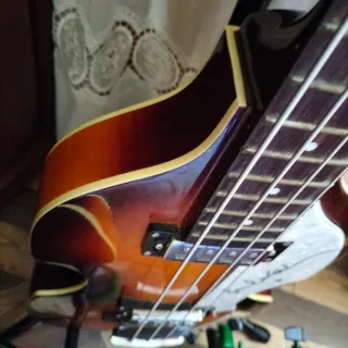 Bajo Eléctrico vintage tipo Paul mccartney