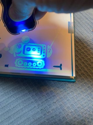 Robots: Cuento para leer a oscuras