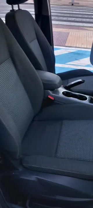 Ford Grand C-MAX 2011